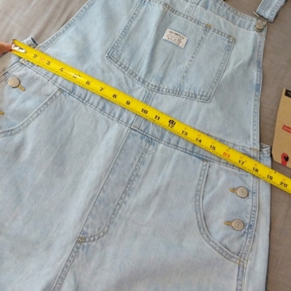 Levi's Loose Fit Overalls Light Wash - Picture 6 of 10